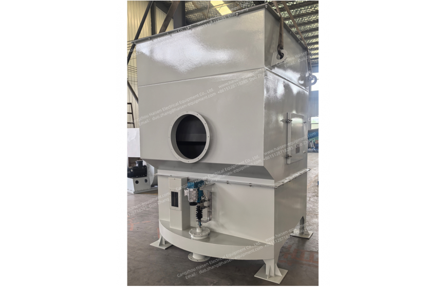 Multi-tube impact water bath dust collector