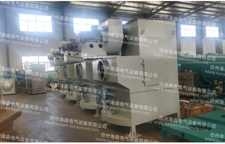 Multi-tube impact water bath dust collector