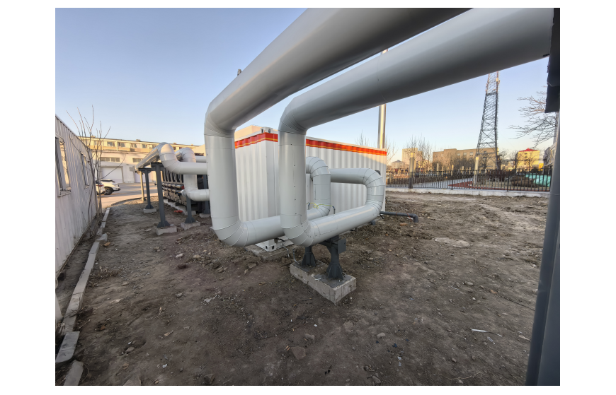 Containerized integrated pumping station
