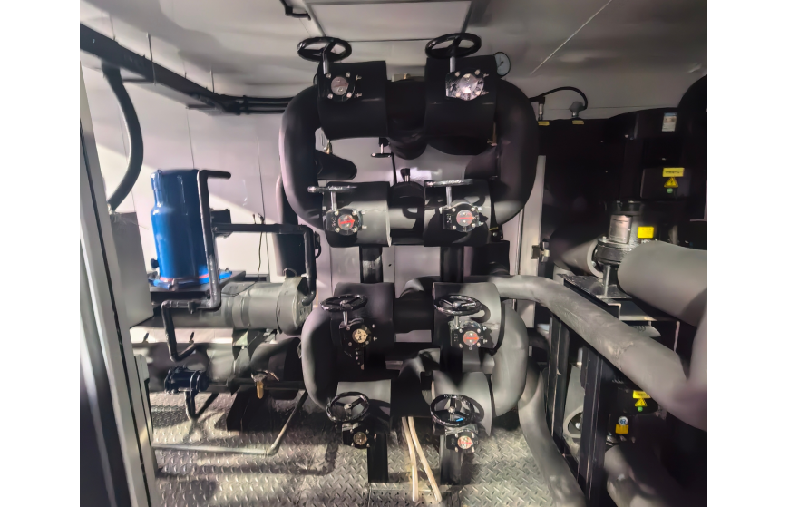 Integrated heating and cooling system