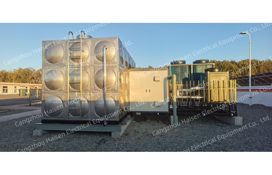 Energy storage type heating and cooling device